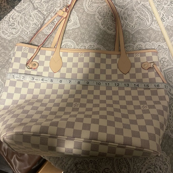 Meet your posher! UNLISTED - Picture 4 of 12